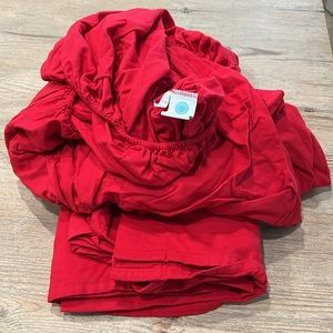 Martha Stuart Collection Red Flannel Queen flat and full sheet set. Used 2 times